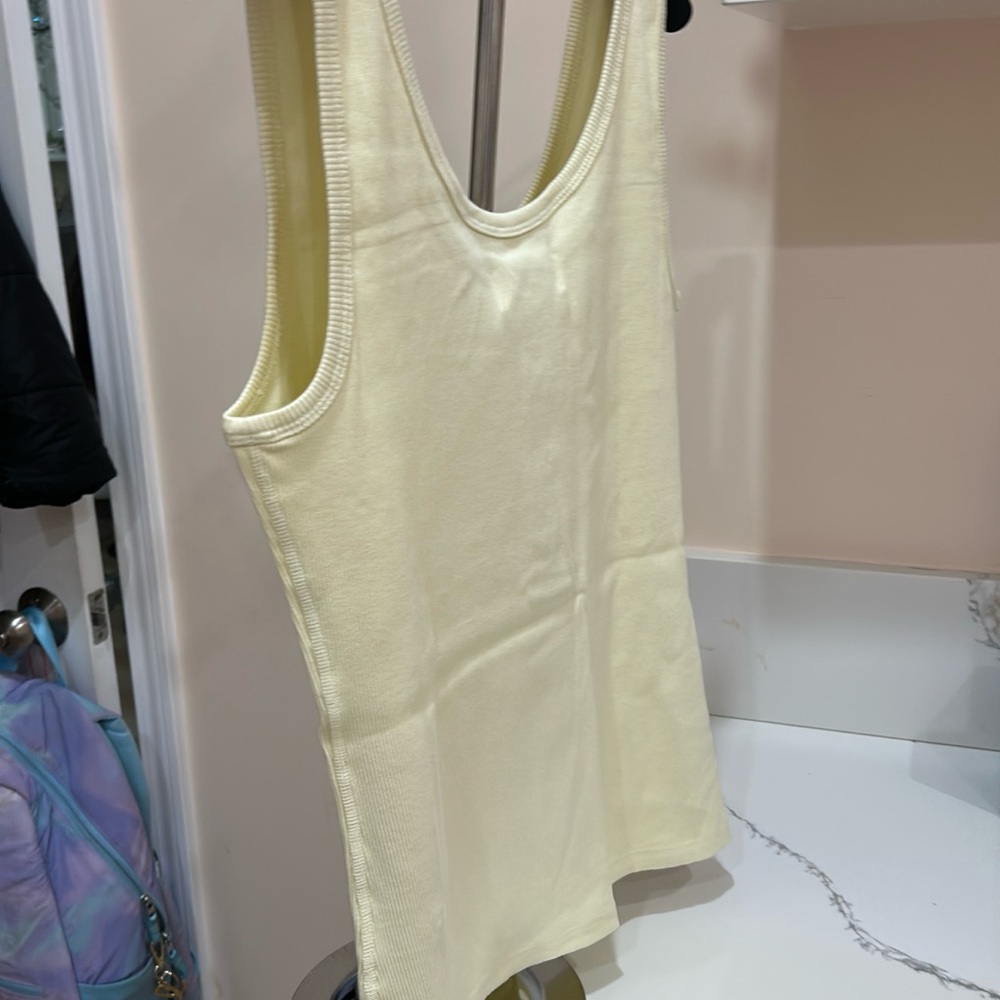 Everlane Light Yellow Button-Front Tank Top - Picture 2 of 4